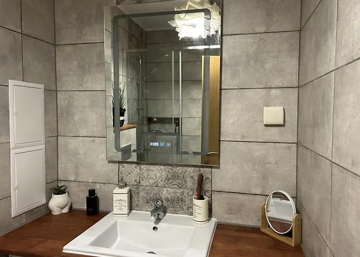 Edmond Apartment-highspeed-internet-free! * Aheloj
